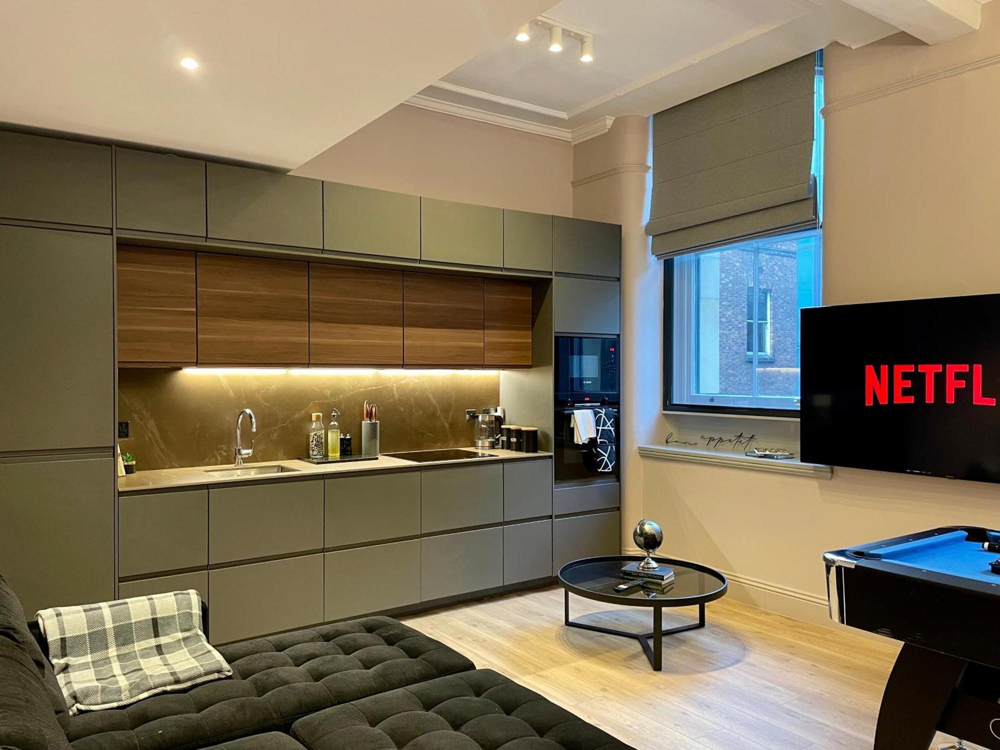 Stunning 2 Bed Apartment In Greater แมนเชสเตอร์ ภายนอก รูปภาพ